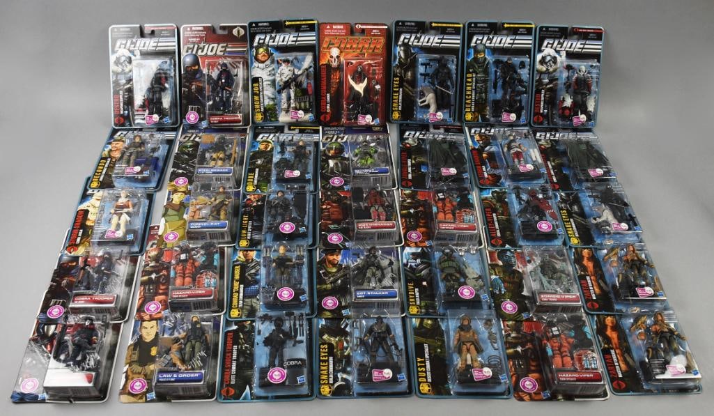 (35) 2010-11 Hasbro GI Joe Action Figures - MOC - NOS: Lot is 35 2010-11 Hasbro GI Joe Action Figures - MOC - NOS. Includes Snake Eyes, Duke, Snow Job, Low-Light, Dusty, Storm Shadow, Law & Order and more. Lot containts duplicates. Single owner collection