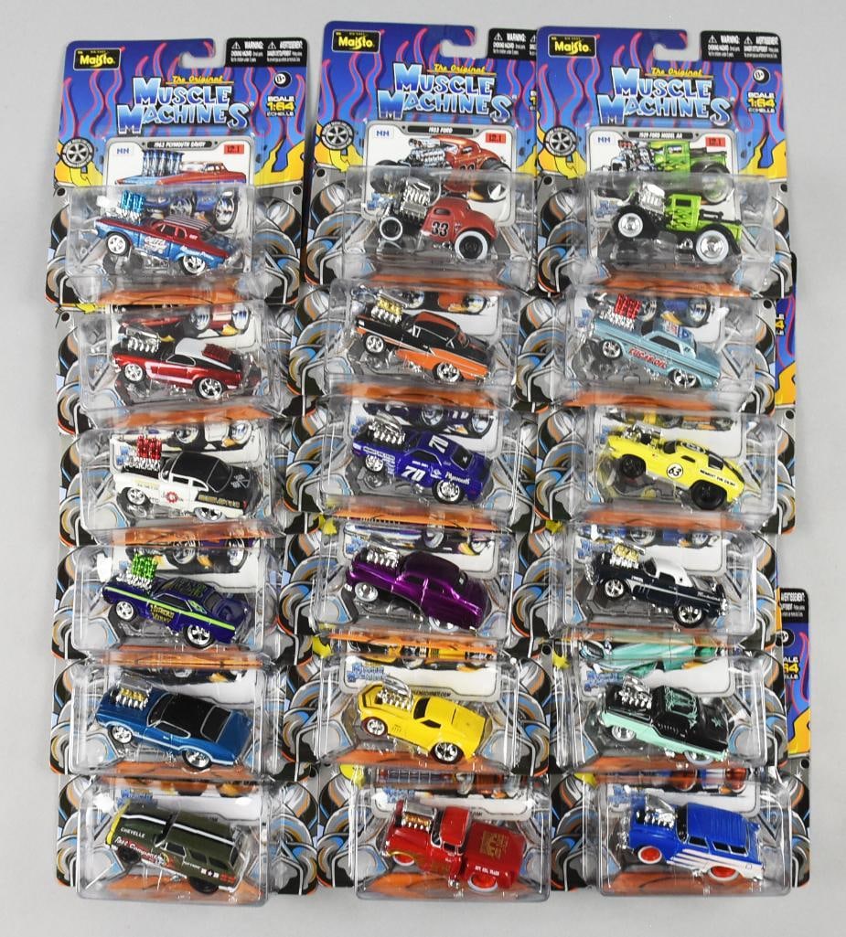 (18) 2012 Maisto Muscle Machines 1:64 Scale-MOC-NOS (1 of 3)