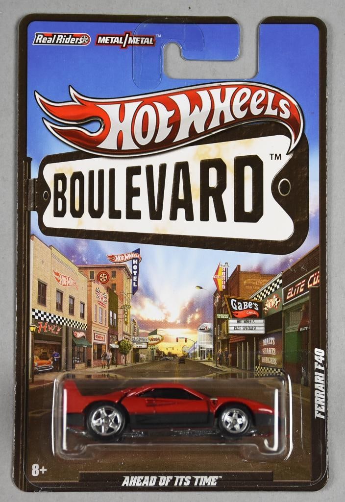 2011 Mattel Hot Wheels Boulevard Ferrari F40-MIB-NOS (1 of 4)