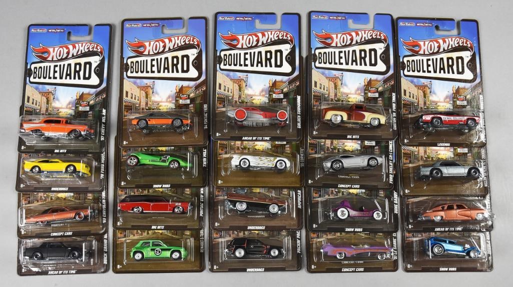 (20) 2011-12 Mattel Hot Wheels Boulevard- MOC - NOS (1 of 5)