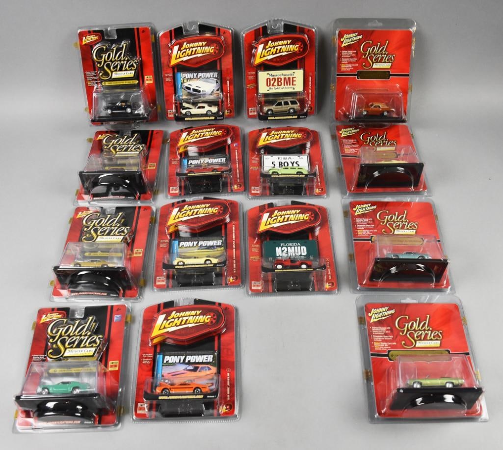 (15) 2006 Johnny Lightning Assortment Die-Cast-MOC-NOS (1 of 6)
