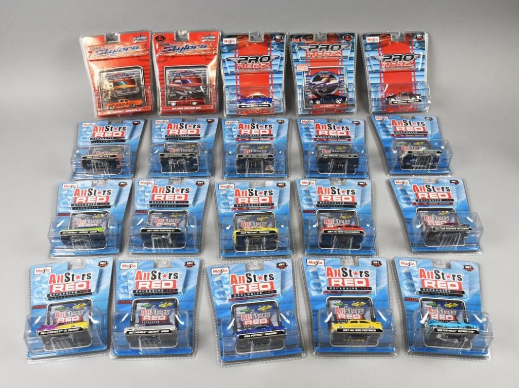 (20) 2006, 08 Maisto All Stars/Pro Rodz 1:64 Die-Cast-NOS (1 of 4)