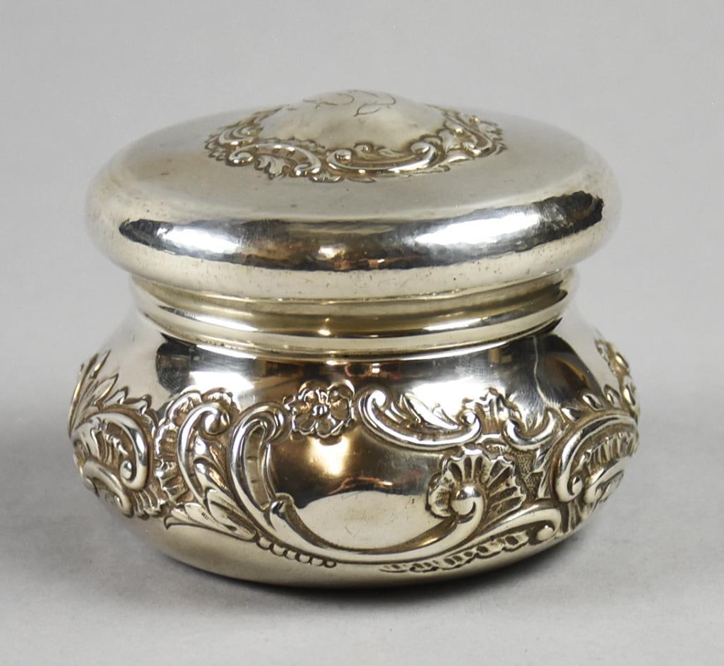 Antique Simmons Brothers Sterling Powder Box w/ Lid (1 of 7)