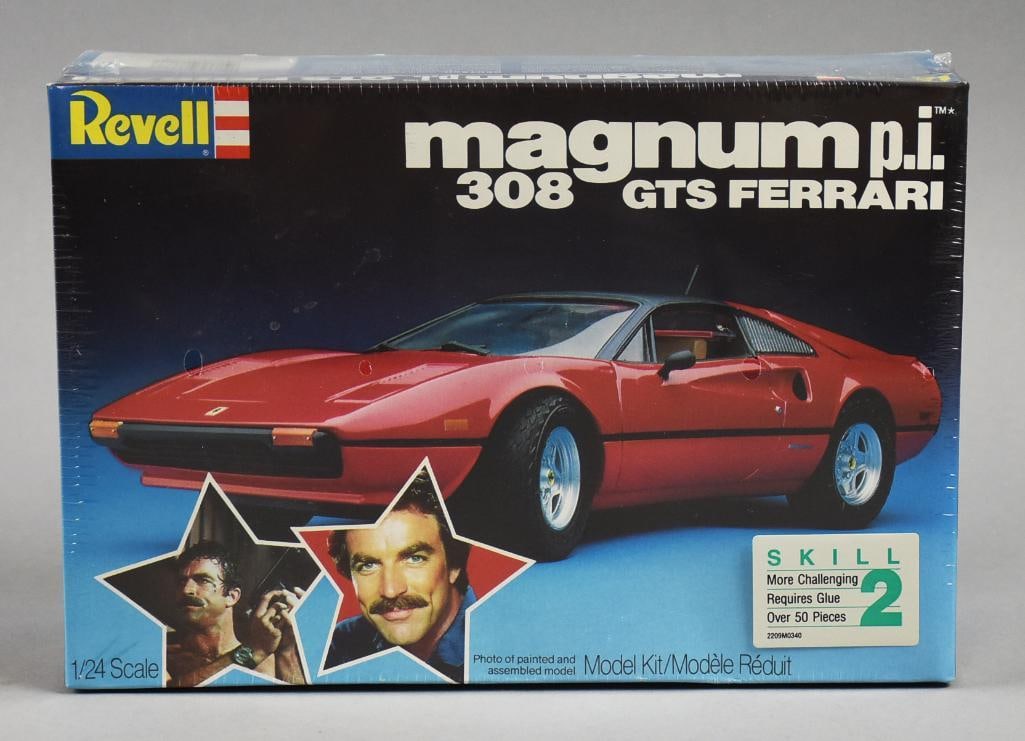 1982 Revell Magnum PI 308 GTS Ferrari-Model Kit-MIB-NOS1:24 Scale (1 of 5)