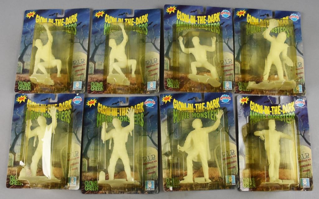 (8) 1990 Uncle Milton Universal Monsters Glow in the Dark-NOS (1 of 4)