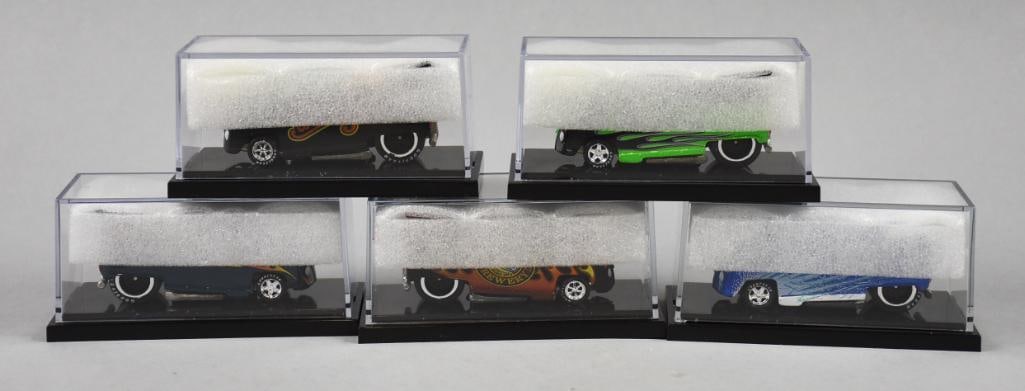 (5) Liberty Promotions, Hot Wheels Drag Buses, MIB-NOS: Lot is five Liberty Promotions, Hot Wheels Drag Buses, MIB-NOS. Includes Superflames Burnout Bus 710/1300, 2009 Summer Smash 129/1250, Winter Wagon 318/1300, 2011 Cincy Nationals 222/400 and Las Vegas