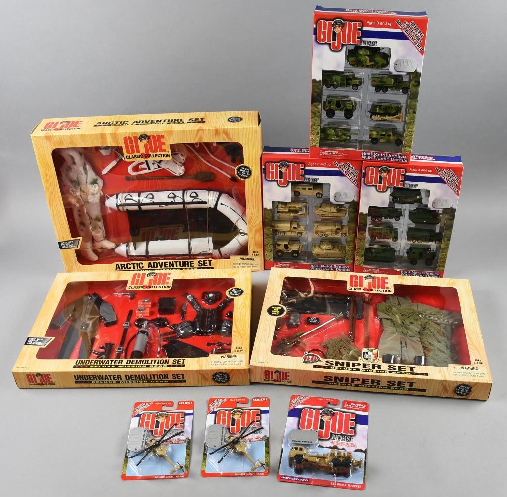 (9) 1998, 2001 Maisto/Kenner Die-Cast & Equipment Sets-NOS (1 of 2)