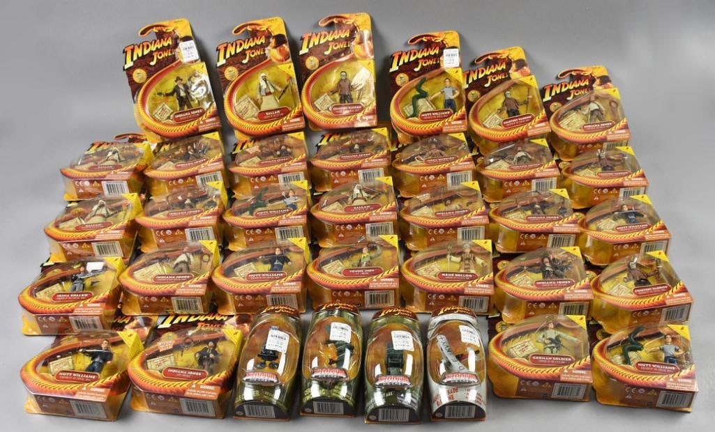 (35) 2008 Hasbro Indiana Jones Action Figures-MIP-NOS (1 of 4)
