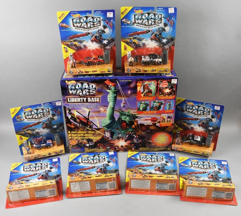 (9) 1994-95 Mattel Hot Wheels Road Wars Play Set-Diecast-NOS (1 of 6)