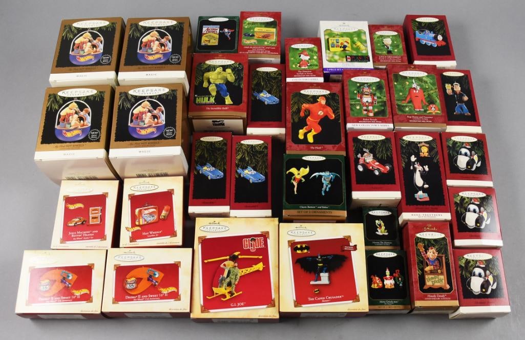 (33) Hallmark Keepsake Ornaments-Looney Tunes-Marvel & More (1 of 4)