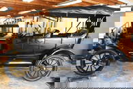 Restored 1917 Ford model T touring Car