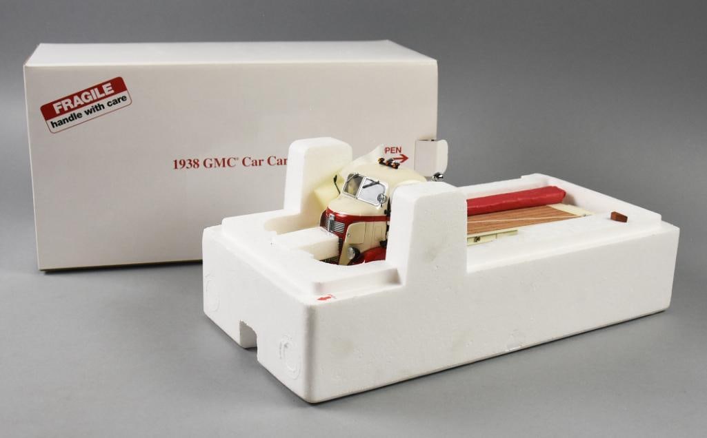 Danbury Mint 1:24 1938 GMC Car Carrier Replica-MIB-NOS (1 of 4)