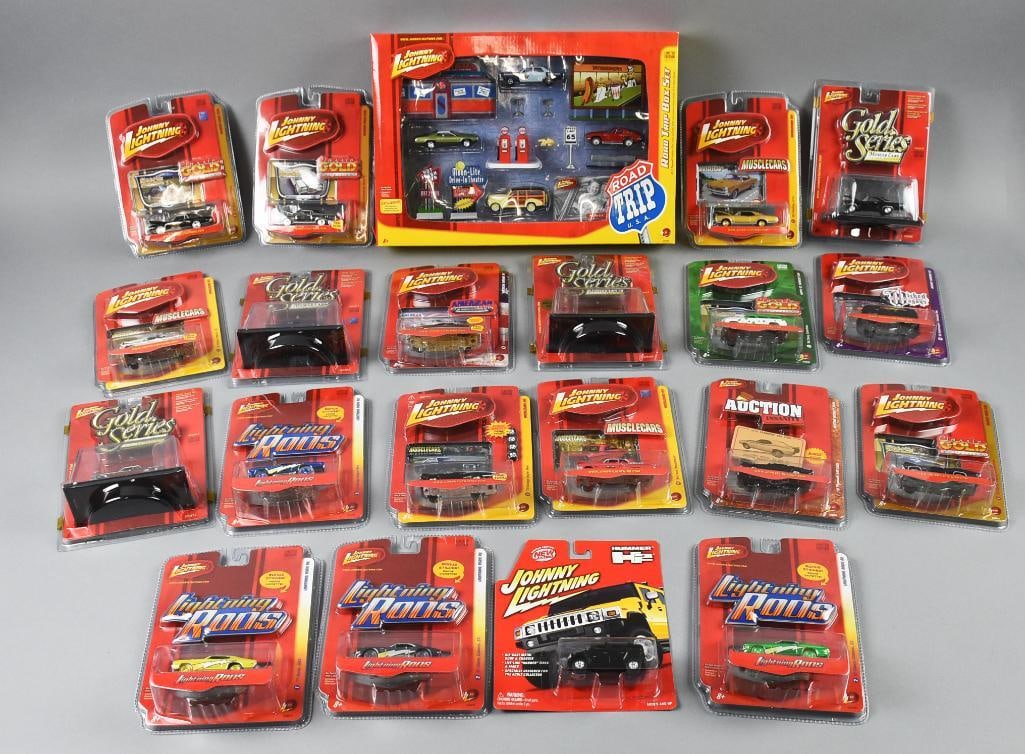 (21) 2008 Johnny Lightning Various Die-Cast, MOC-NOS (1 of 2)