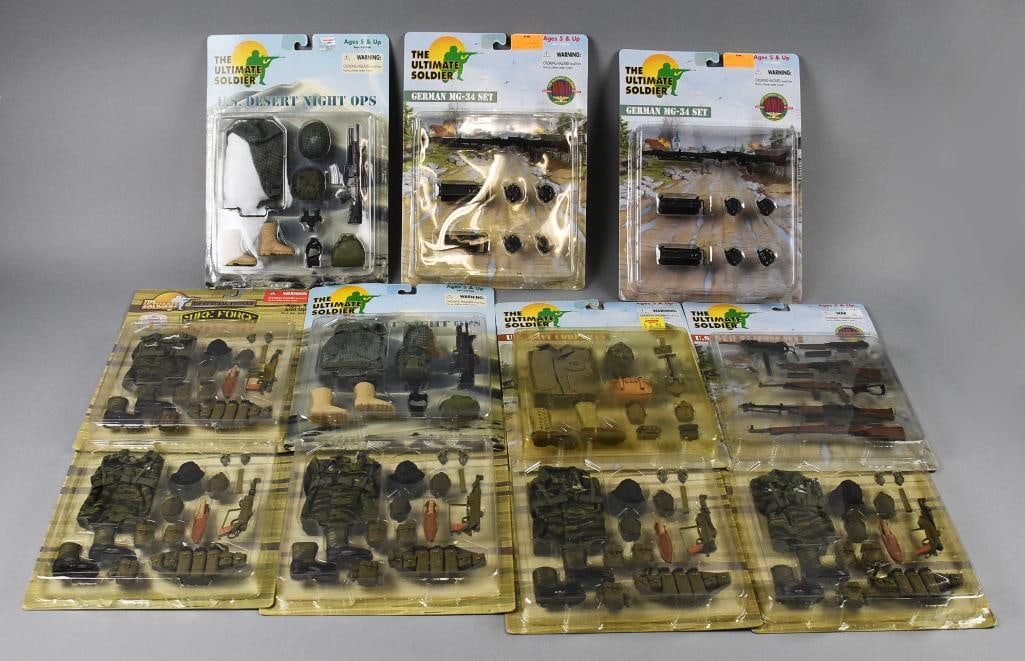 (11) 1999-2000 21st C Ultimate Soldier Accessories-MOC-NOS (1 of 3)
