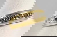 Vintage 14K Yellow Gold &amp; Eight 1/32CTW Diamond Ring
