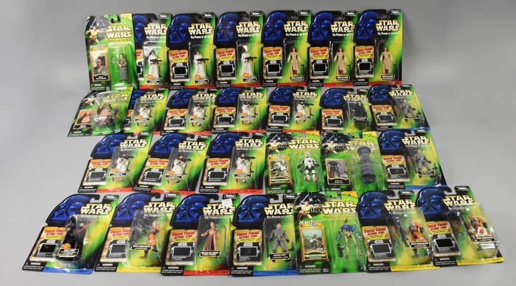 (25+) 19900s-00s Kenner Star Wars POTJ Action Figures-MOC-NOS: Lot is over 25 19900s-00s Kenner Star Wars Power Of The Jedi Action Figures-MOC-NOS. Includes one each: Battle Droid, Darth Vader, Eeth Koth, FX-7, Scout Trooper, Emporer Palpatine, Shmi Skywalker and
