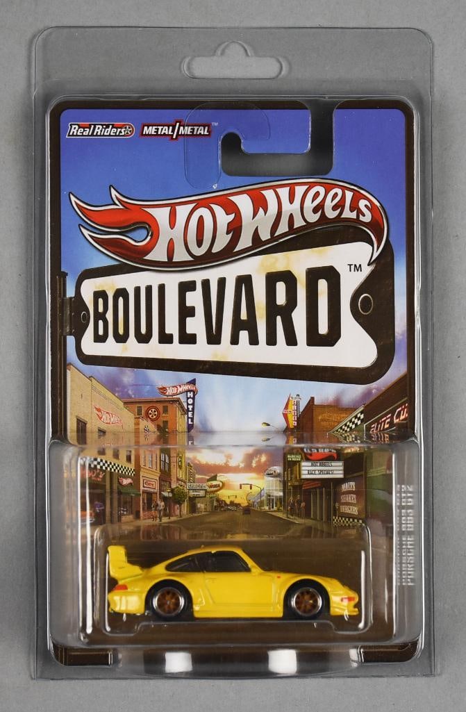 2012 Mattel Hot Wheels Boulevard Porsche 993 GT2-MOC-NOS (1 of 4)