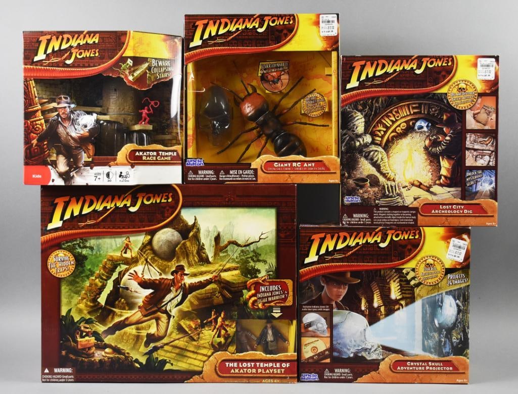 (5) 2008 Indiana Jones  Uncle Milton Hasbro Playsets-NOS (1 of 2)