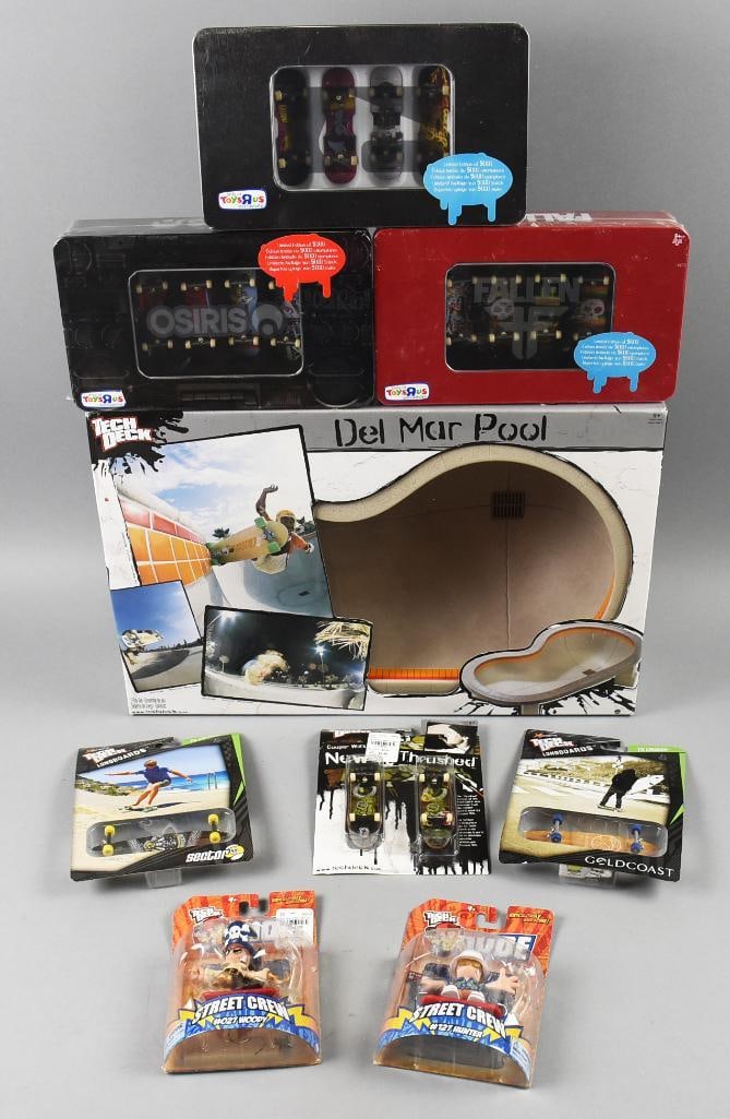 (8) 2000s Skateboards & Street Crew Tech Deck-MIP-NOS (1 of 4)