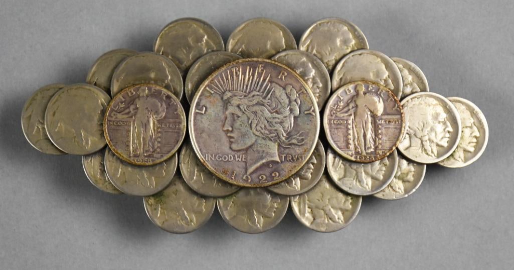 Vtg Liberty Quarters, Buffalo Nickel, Peace Dollar Belt Buckle: This cool piece made up of vintage silver and nickel silver coins. Belt buckle is made up of rows of Buffalo nickels, Liberty quarters with the center being a 1922 Peace dollar. Hard to tell how the m