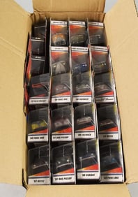 (21) 2007 Mattel Hot Wheels Unsorted Assortment-MOC-NOS