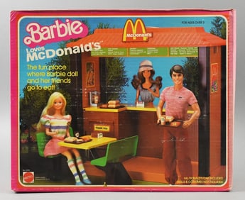 1982 Mattel Barbie Loves McDonald's Play Set-MIB-NOS
