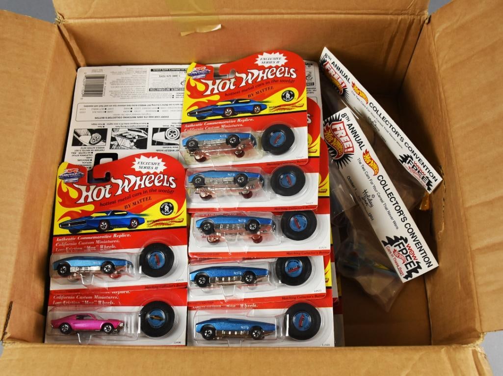 (29) 1993-94 Mattel Hot Wheels Vintage Series-PLUS-MOC-NOS: Lot is 29 1993-94 Mattel Hot Wheels Vintage Series-PLUS-MOC-NOS. Includes (27) VINTAGE SERIES II WITH COLLECTORS BUTTON and (2) 1994 HOLIDAY INN HOT WHEELS CONVENTION GIVE AWAYS. Includes a shipping