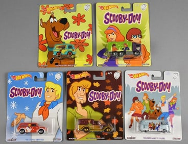 (5) 2017 Hot Wheels Scooby-Doo MOC-NOS