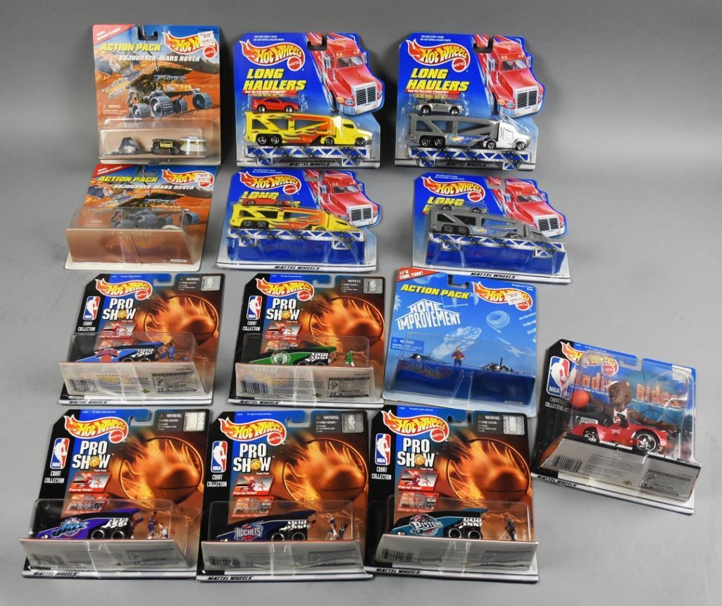 (13) 1996, 98 Mattel Hot Wheels Action Packs & MORE-MOC-NOS (1 of 2)