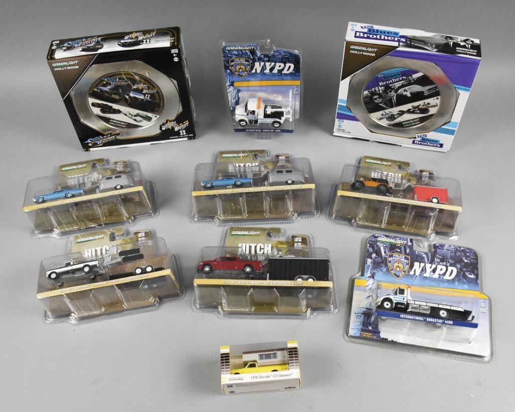 (10) 2014 Greenlight Hitch & Tow & More Die-Cast-MIP-NOS (1 of 4)