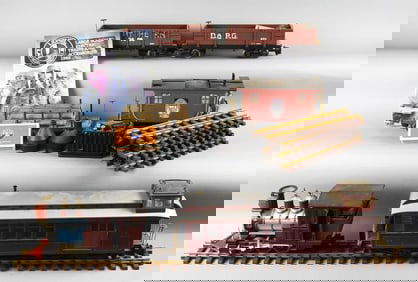 Lionel 101 Locomotive and Assorted Mfg Train Cars