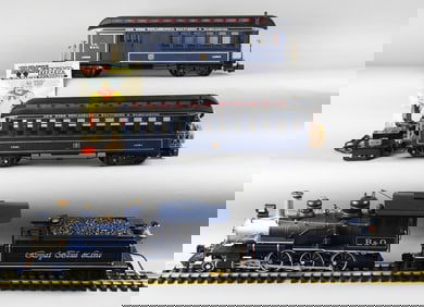 Bachmann G Royal Blue Line Locomotive and Train Set