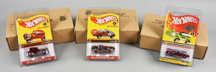 (3) 2007, 2011 Mattel Hot Wheels Neo-Classics Ltd Ed-MOC-NOS