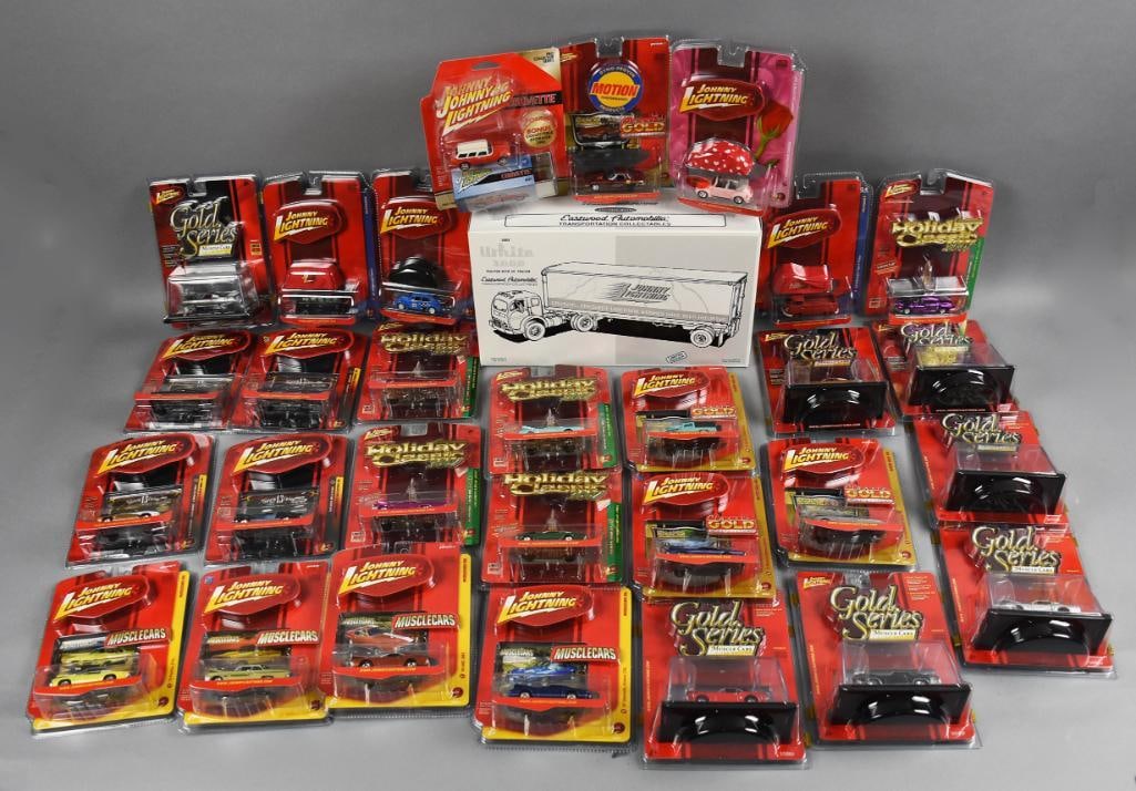 (30) 2000s Johnny Lightning Die-Cast Assortment-MIP-NOS (1 of 2)