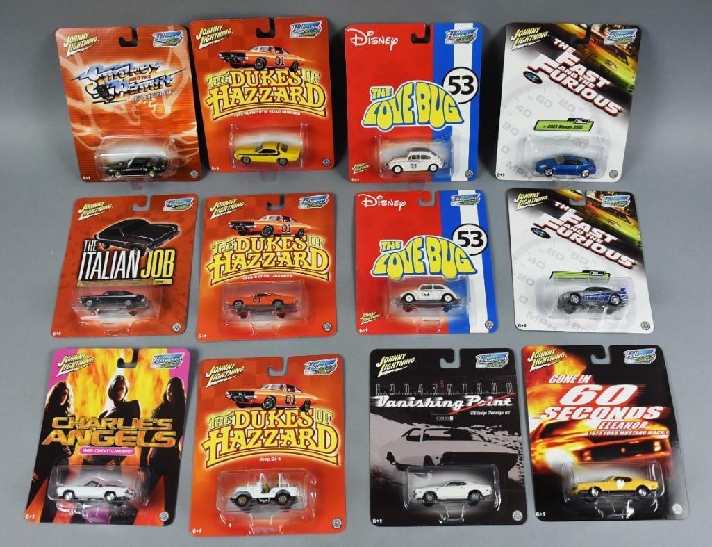 (12) 2004 Johnny Lightning Hollywood on Wheels MOC-NOS (1 of 2)