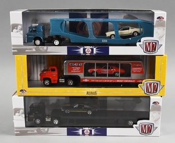 (3) 2015 M2 Machines Haulers - MIB-NOS