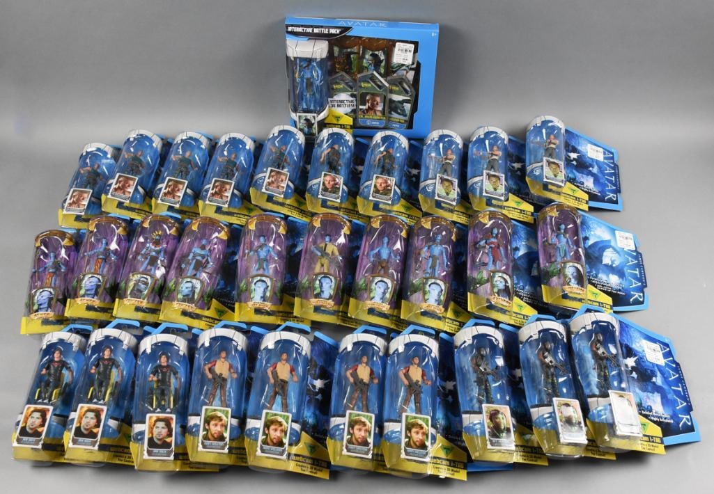 (31) 2009 Avatar Action Figures Mattel Movie Masters-MIP-NOS: Lot is 31 2009 Mattel Movie Masters Avatar Action Figures-MIP-NOS. Includes Akwey, Neytiri, Eytukan, Jake Sully, Tsu Tey. Human Jake Sully, Norm Spellman, Pvt Sean Fine, Cpl Lyle Wainfleet, Col Miles