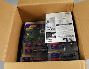 (32) 1996 Johnny Lightning Indy 500 2 Packs Die-Cast-MOC-NOS