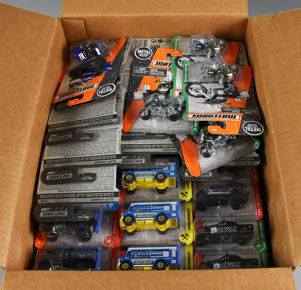(141) 2000s Mattel Matchbox Assorted Die-Cast-MOC-NOS (1 of 5)