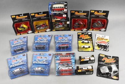 (18) 1990s, 2000s Maisto Car Die-Cast 1:64, 1:43, 1:18 Scale-NOS