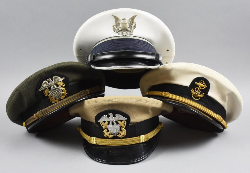 4 Vintage US Military Uniform Hats with Badges (1 of 8)
