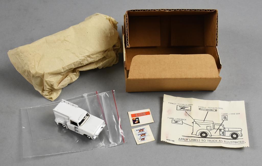 1960s Aurora  Slot Car Good Humor Ice Cream Truck MIB (1 of 6)