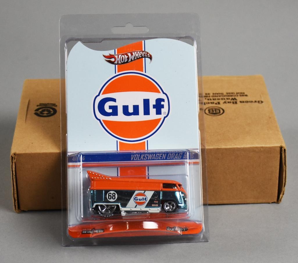 2013  Hot Wheels Gulf Drag Bus 2723/4000 MOC-NOS (1 of 5)