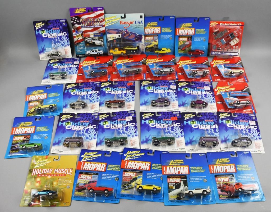 (29) 1990s-00s Johnny Lightning Assorted Die-Cast-MOC-NOS (1 of 7)