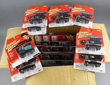 (53) 2001 Johnny Lightning Dragsters & More Die-Cast-MOC-NOS