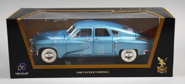 Road Legends 1948 Tucker Torpedo Deluxe Edition-MIB-NOS
