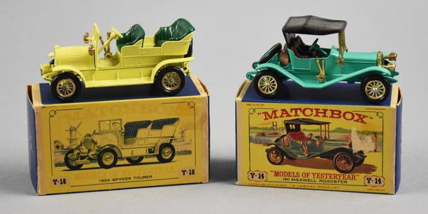 (2) c1960 Lesney Matchbox Models of Yesteryear - MIB-NOS: Lot is a pair of c1960 Lesney Matchbox Models of Yesteryear - MIB-NOS. Includes a 1961-71 1904 Spyker Tourer and 1965-73 1911 Maxwell Roadster. Single owner collection from the largest toy collector o