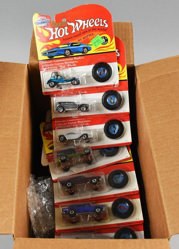 (26) 1993 Mattel Hot Wheels Classics Die-Cast-MOC-NOS: Lot is 26 1993 Mattel Hot Wheels Classics Die-Cast-MOC-NOS. Unsorted, may contain duplicates. Single owner collection from the largest toy collector on the West Coast.