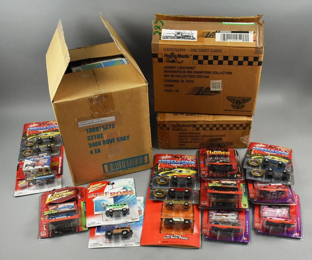 (121) 1990s-00s Johnny Lightning Loose & Factory Cases-NOS (1 of 5)