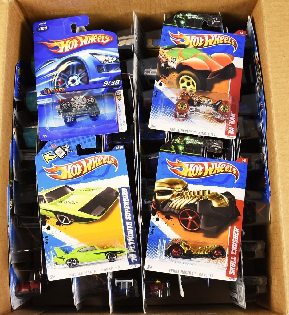 (128) 2000s Mattel Hot Wheels Assortment - MOC-NOS (1 of 4)